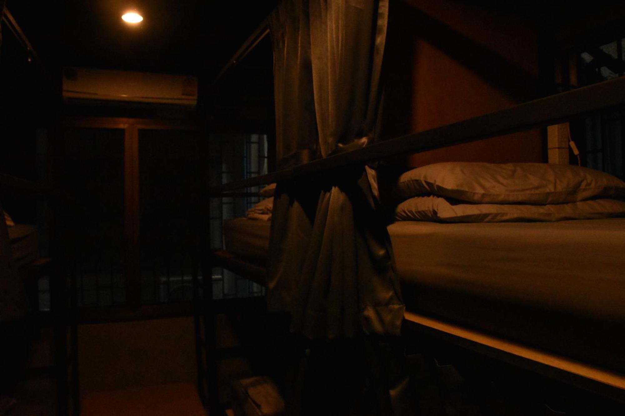 Stay At Pan Hostel Bangkok Exterior photo